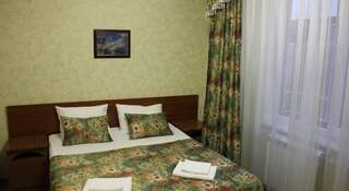 Гостевой дом Нартон Адлер Стандартный двухместный номер с 1 кроватью или 2 отдельными кроватями-9