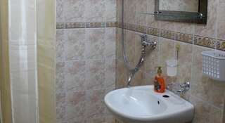 Гостевой дом Нартон Адлер Стандартный трехместный номер-3