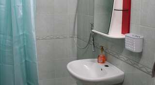 Гостевой дом Нартон Адлер Стандартный двухместный номер с 1 кроватью или 2 отдельными кроватями-7